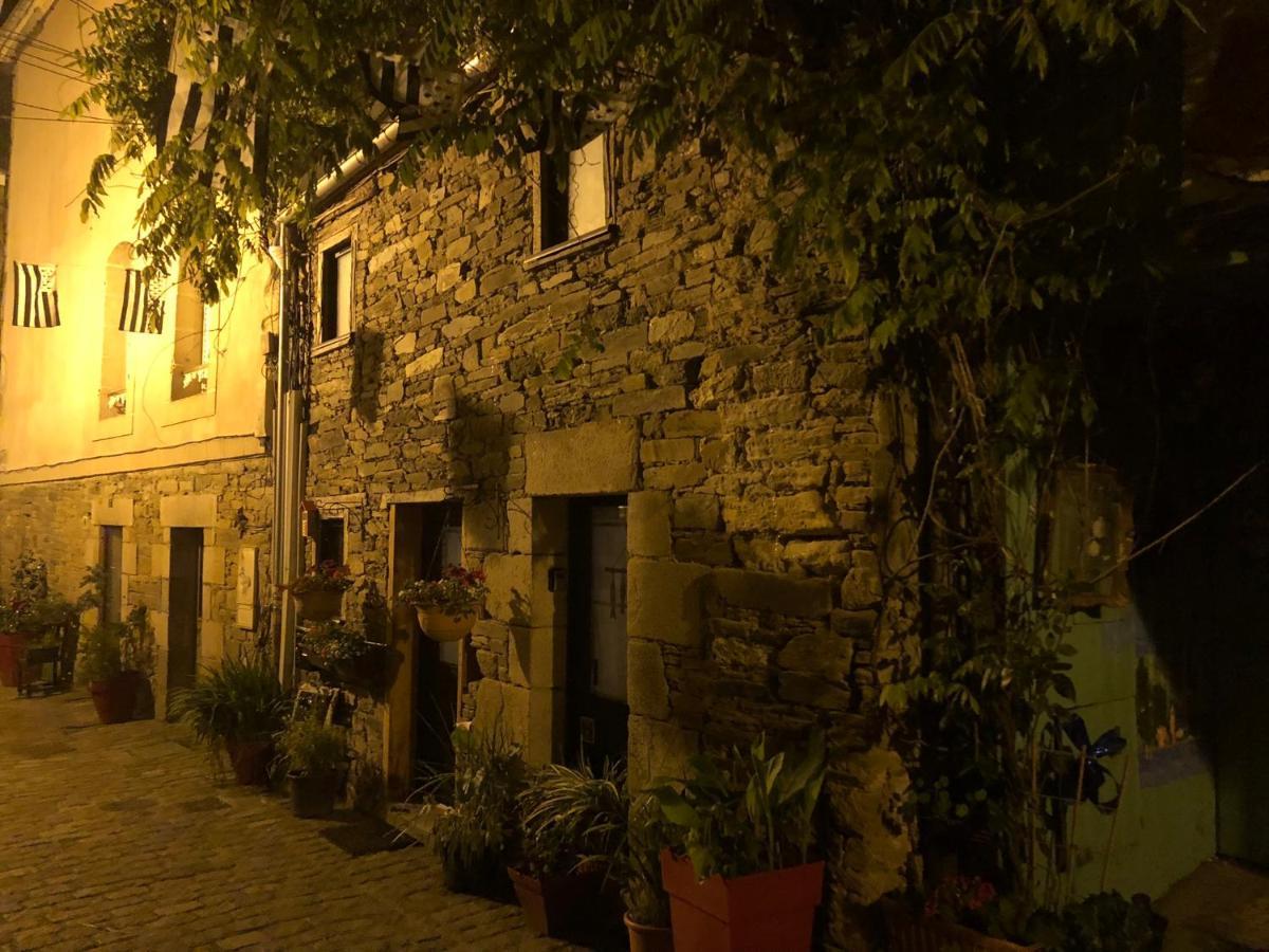 Au Coeur Du Quartier Historique Villa Lannion Exterior photo